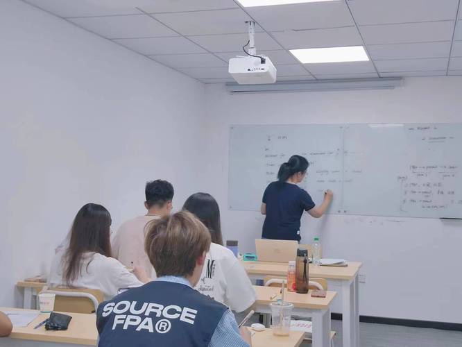 少儿编程培训收费怎么样?